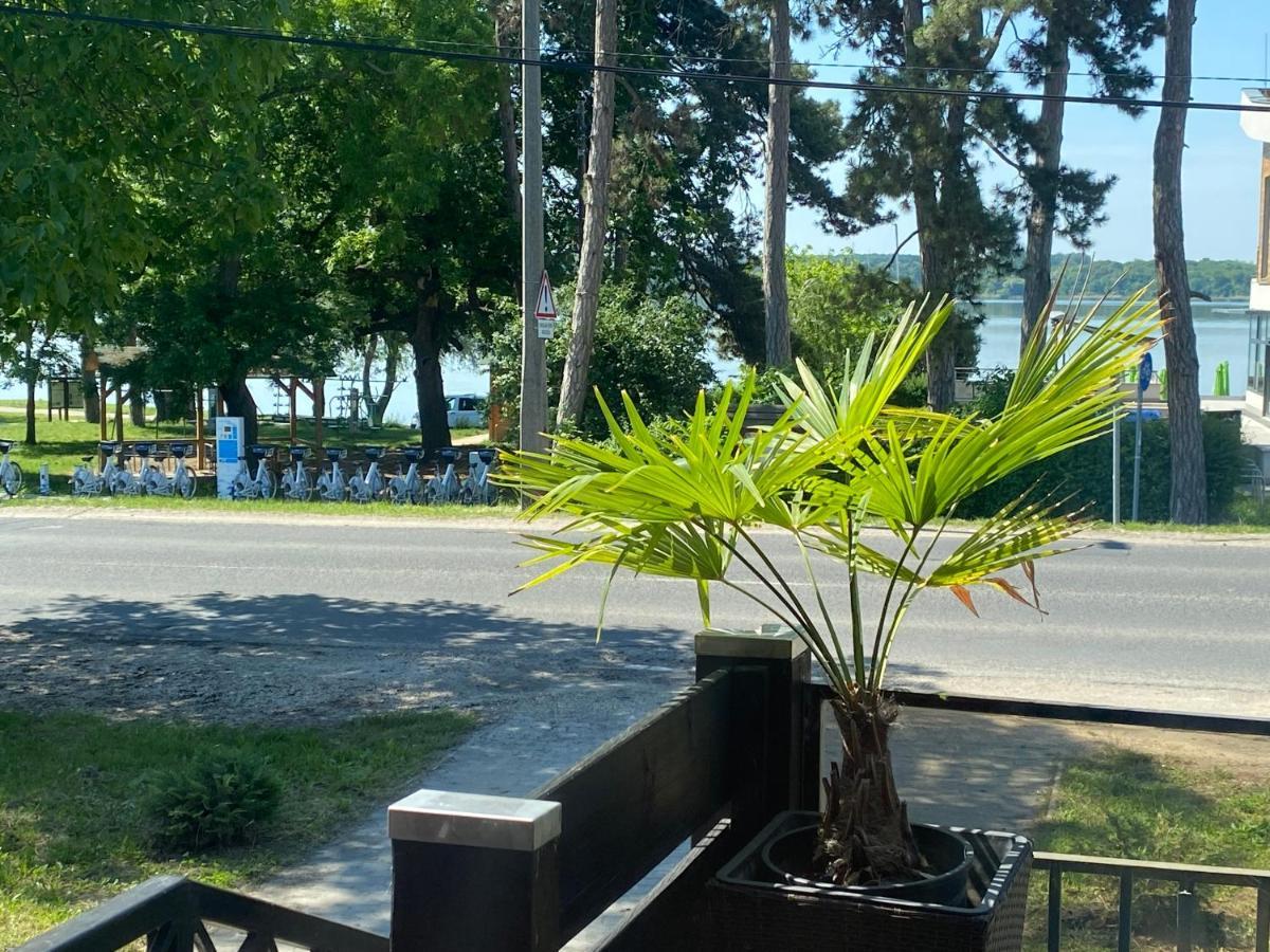 Panzió Tata Acomodação com café da manhã Exterior foto